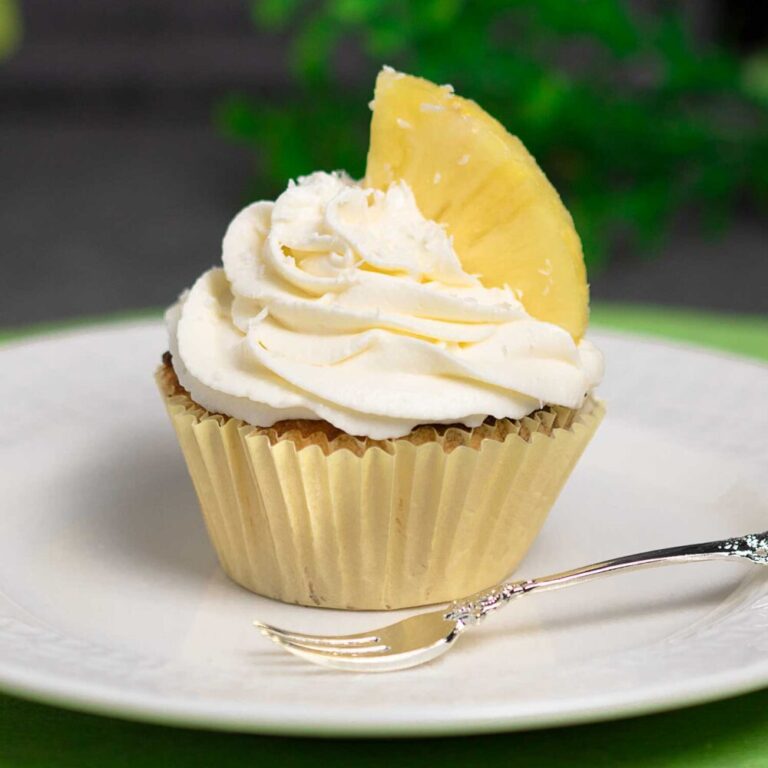 Die Pina-Colada-Cupcakes sind lecker und Low Carb.