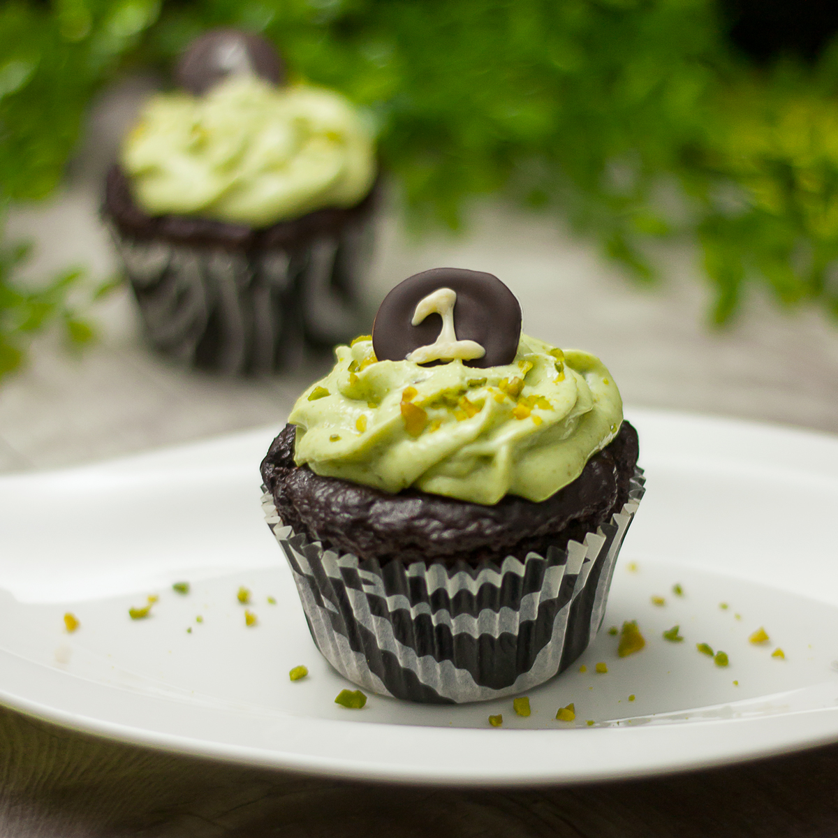 Schoko-Pistazien-Cupcakes | Schwarzgrueneszebra.de