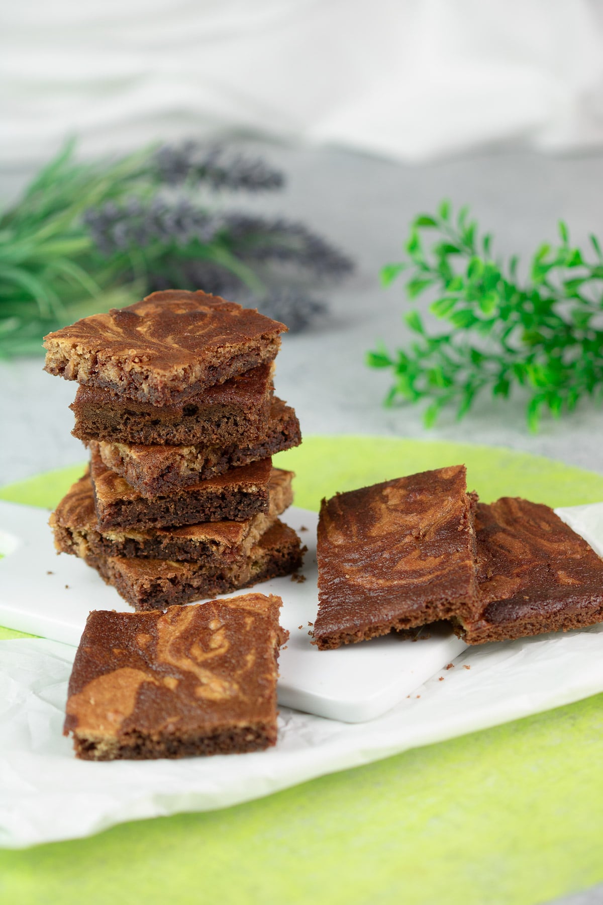 Leckere Erdnuss-Brownies ohne Zucker und ohne Kohlenhydrate