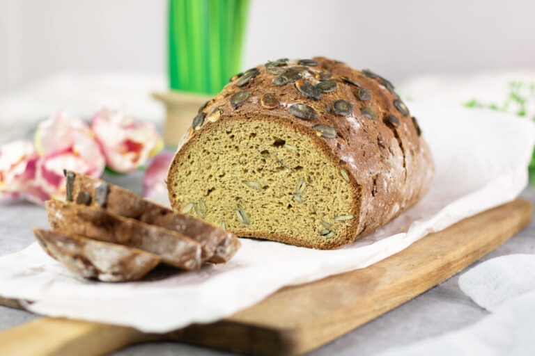 Das Kürbiskernbrot ist ein leckeres Low Carb Brot ohne Kohlenhydrate