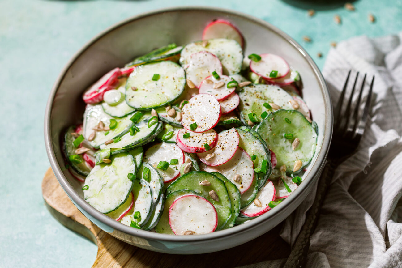 Radieschen-Gurken-Salat – Erfrischend, Gesund, Low Carb!