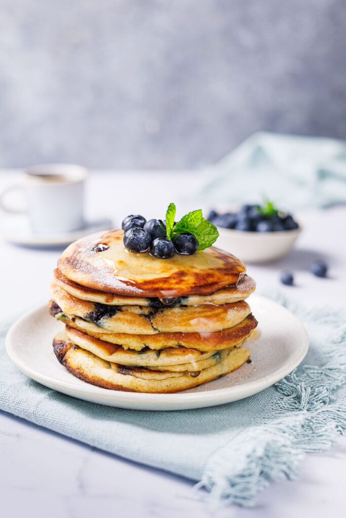 Keto Blueberry-Pancakes